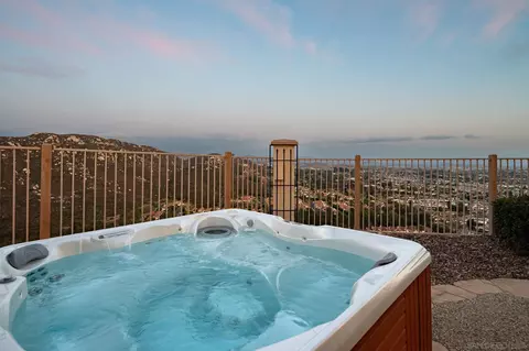 2104 View Crest Gln, Escondido, CA 92026 photo 18