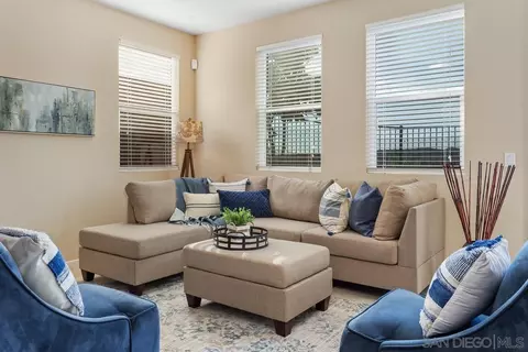 1083 Vista Pointe Blvd, Oceanside, CA 92057 photo 10