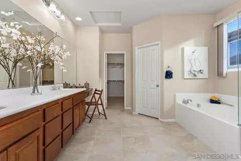 1083 Vista Pointe Blvd, Oceanside, CA 92057 photo 24