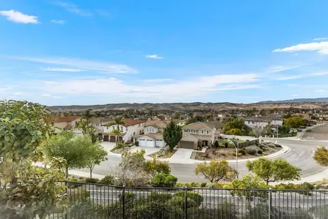 1083 Vista Pointe Blvd, Oceanside, CA 92057 photo 23