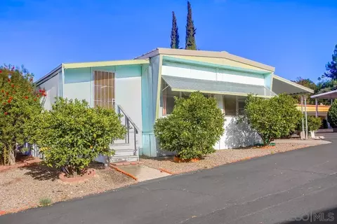 718 Sycamore Ave #157, Vista, CA 92083