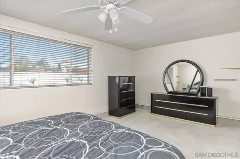Bedroom - 13350 Carriage Rd, Poway, CA 92064 photo 4 of 7