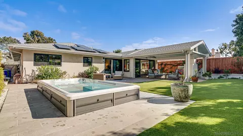 Exterior - 14146 Recuerdo, Del Mar, CA 92014 photo 4 of 17