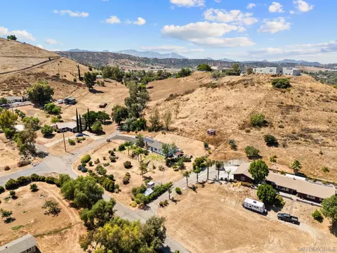 988 Neighborly Ln, Ramona, CA 92065 photo 31