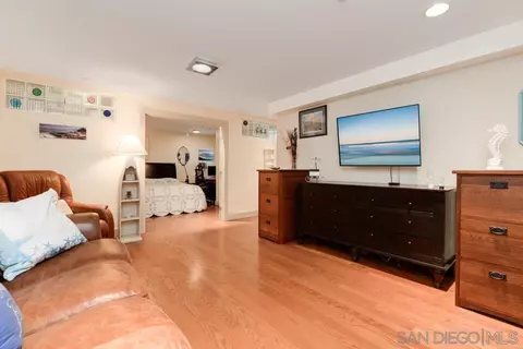 Bedroom - 445 E Ave, Coronado, CA 92118 photo 3 of 5