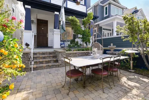 Exterior - 445 E Ave, Coronado, CA 92118 photo 2 of 6