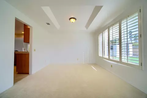 Living - 624 Nardito Ln, Solana Beach, CA 92075 photo 3 of 6