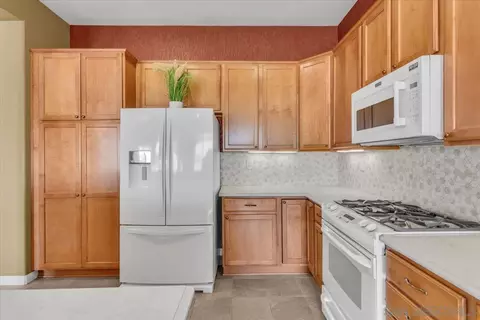 19416 Verbena St, Apple Valley, CA 92308 photo 2