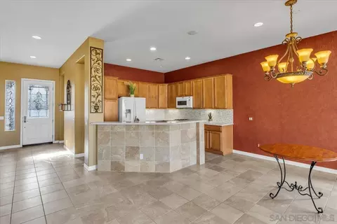 19416 Verbena St, Apple Valley, CA 92308 photo 3
