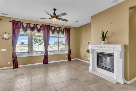 19416 Verbena St, Apple Valley, CA 92308 photo 6