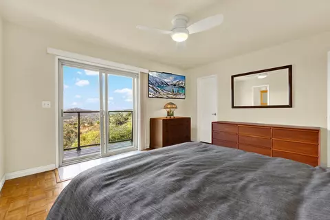 Bedroom - 14827 High Valley Rd, Poway, CA 92064 photo 4 of 9