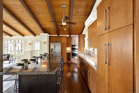 Kitchen - 14827 High Valley Rd, Poway, CA 92064 photo 2 of 2