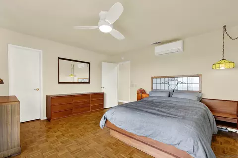 Bedroom - 14827 High Valley Rd, Poway, CA 92064 photo 3 of 9