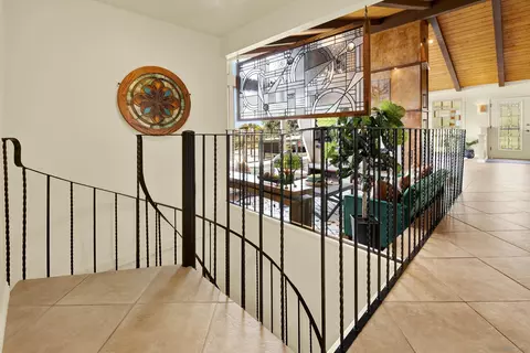 Entry Way - 14827 High Valley Rd, Poway, CA 92064 photo 3 of 6
