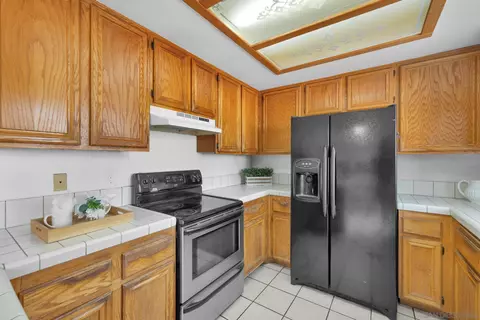 Kitchen - 766 Warpaint, Ramona, CA 92065 photo 1 of 3