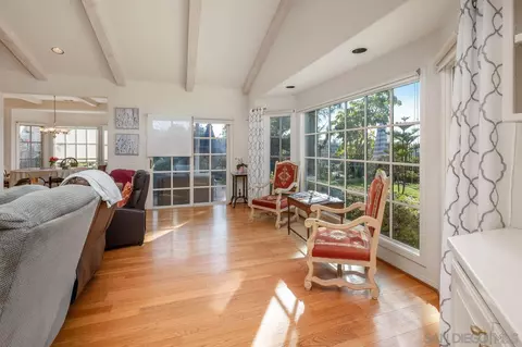 Living - 5468 Pacifica Dr, La Jolla, CA 92037 photo 4 of 4