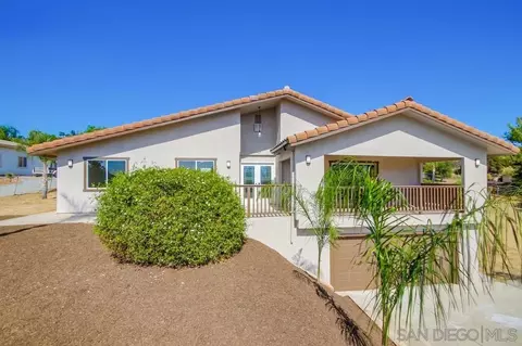 9929 Bon Vue Dr, El Cajon, CA 92021