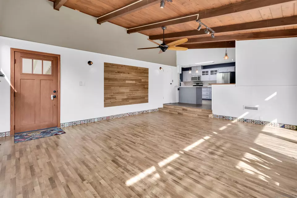 Living - 304 Kimball Ter, Chula Vista, CA 91910 photo 2 of 7