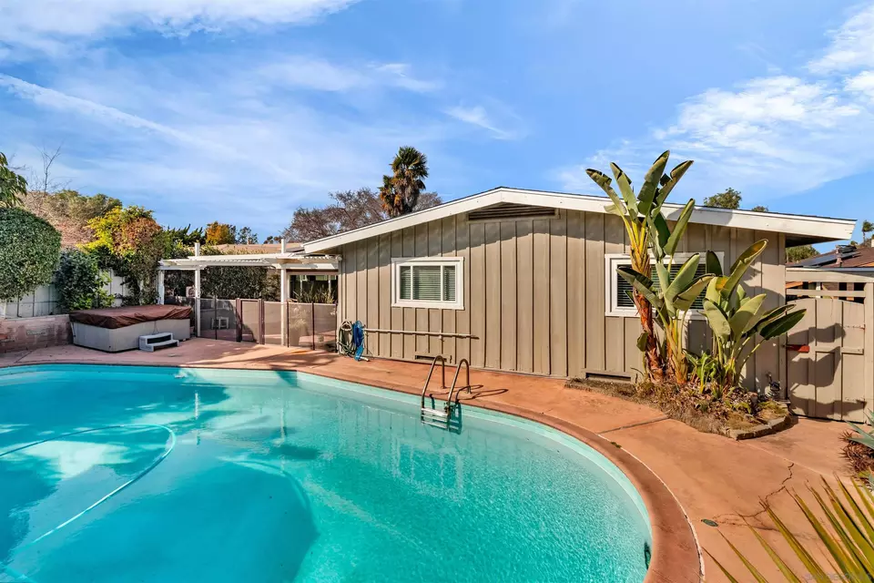 Exterior - 304 Kimball Ter, Chula Vista, CA 91910 photo 8 of 8