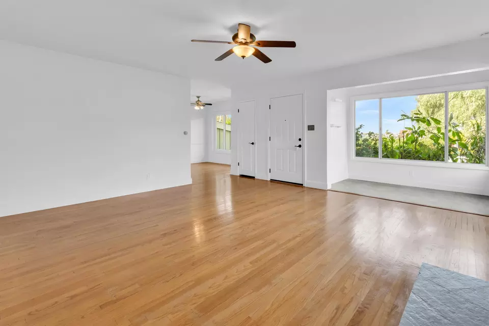 Living - 304 Kimball Ter, Chula Vista, CA 91910 photo 7 of 7