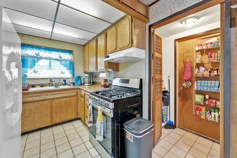10101 Allenwood Way, Santee, CA 92071 photo 17