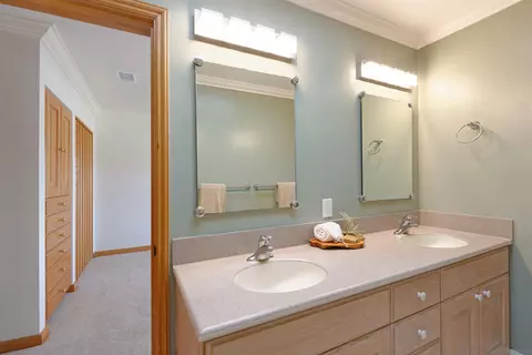Bath - 9116 Brier Rd, La Mesa, CA 91942 photo 3 of 3
