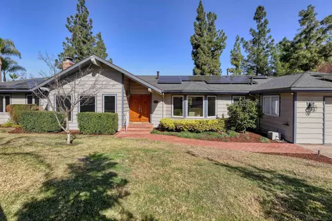 Exterior - 9116 Brier Rd, La Mesa, CA 91942 photo 5 of 6