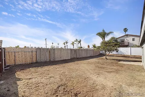 Exterior - 1025 Oneonta Ave, Imperial Beach, CA 91932 photo 4 of 6