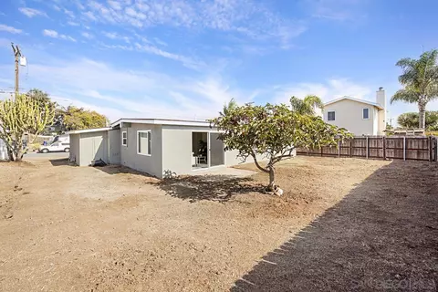 Exterior - 1025 Oneonta Ave, Imperial Beach, CA 91932 photo 6 of 6