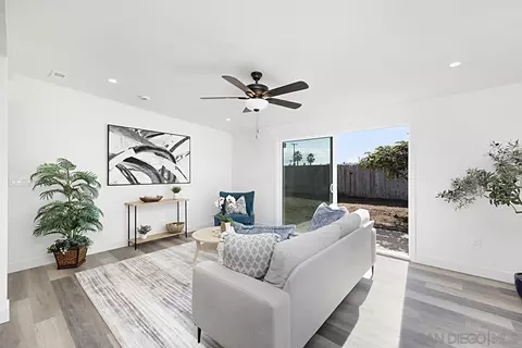 Living - 1025 Oneonta Ave, Imperial Beach, CA 91932 photo 1 of 3