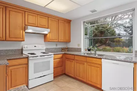 Kitchen - 4617 Sheridan, Oceanside, CA 92056 photo 5 of 5