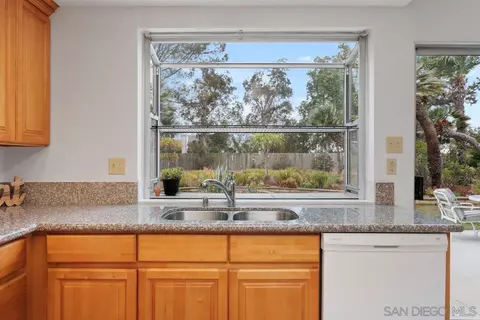Kitchen - 4617 Sheridan, Oceanside, CA 92056 photo 4 of 5