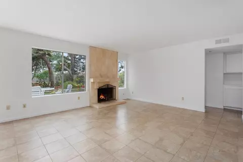 Living - 4617 Sheridan, Oceanside, CA 92056 photo 4 of 7