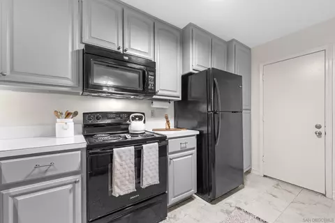 Kitchen - 10602 Felix Dr, Santee, CA 92071 photo 4 of 4