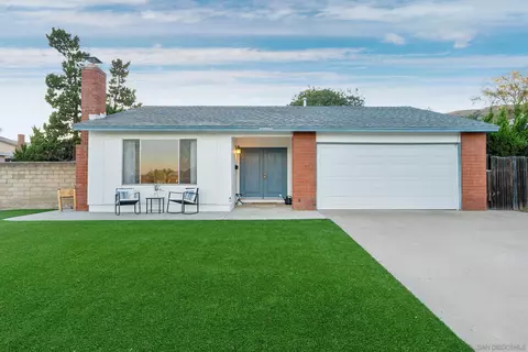 10602 Felix Dr, Santee, CA 92071