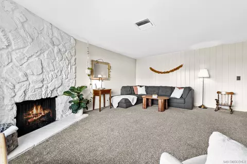 Living - 10602 Felix Dr, Santee, CA 92071 photo 1 of 2