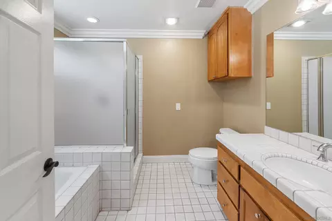 Bath - 15641 Boulder Mountain Rd, Poway, CA 92064 photo 7 of 7
