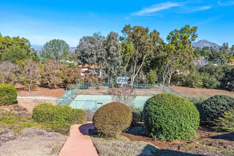 Exterior - 15641 Boulder Mountain Rd, Poway, CA 92064 photo 17 of 23