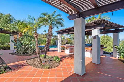 Exterior - 15641 Boulder Mountain Rd, Poway, CA 92064 photo 16 of 23