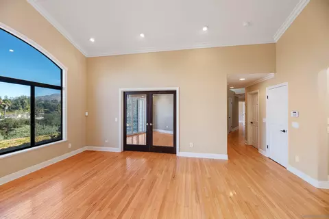 Living - 15641 Boulder Mountain Rd, Poway, CA 92064 photo 5 of 7