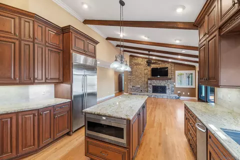 Kitchen - 15641 Boulder Mountain Rd, Poway, CA 92064 photo 3 of 5