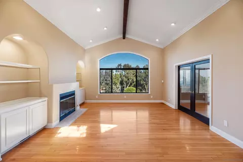 Living - 15641 Boulder Mountain Rd, Poway, CA 92064 photo 4 of 7