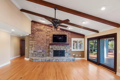 Living - 15641 Boulder Mountain Rd, Poway, CA 92064 photo 2 of 7