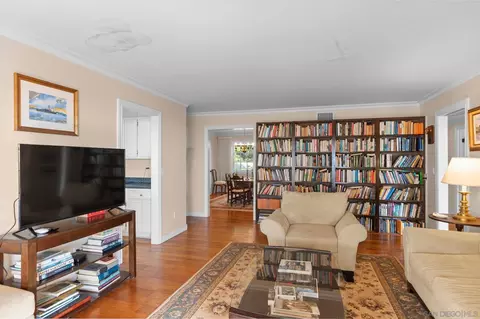8640 Dunaway Dr, La Jolla, CA 92037 photo 12