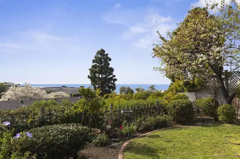8640 Dunaway Dr, La Jolla, CA 92037 photo 2