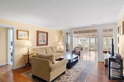 8640 Dunaway Dr, La Jolla, CA 92037 photo 11