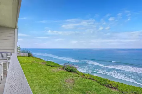 View/Area - 720 4th St #1, Encinitas, CA 92024 photo 2 of 7