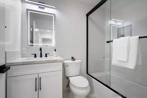 Bath - 4516 Shade Rd, La Mesa, CA 91941 photo 3 of 4