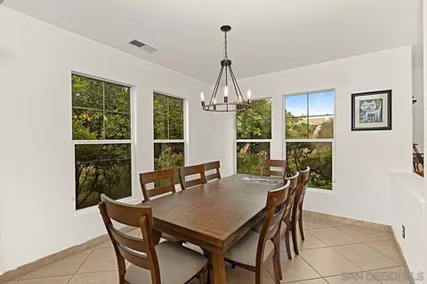 Dining - 2873 Willow Oak, Ramona, CA 92065 photo 3 of 3