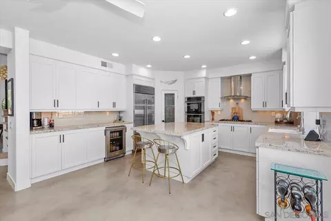 Kitchen - 574 Kristen Ct, Encinitas, CA 92024 photo 2 of 2